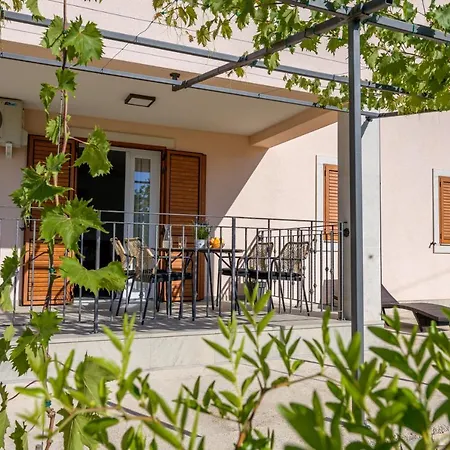 Apartments Horvat Veli Lošinj Exterior foto