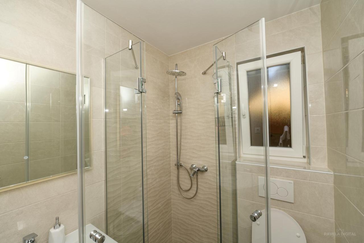 Horvat Apartment *